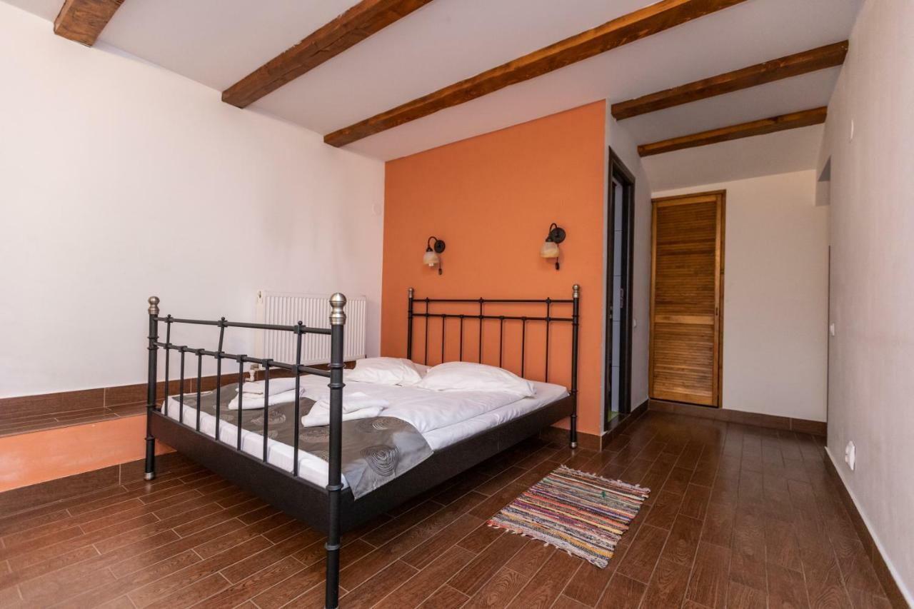 Pensiunea Pianino Brasov Bagian luar foto