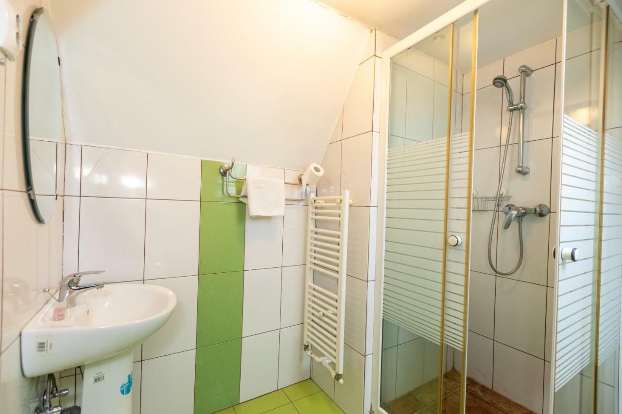 Pensiunea Pianino Brasov Bagian luar foto