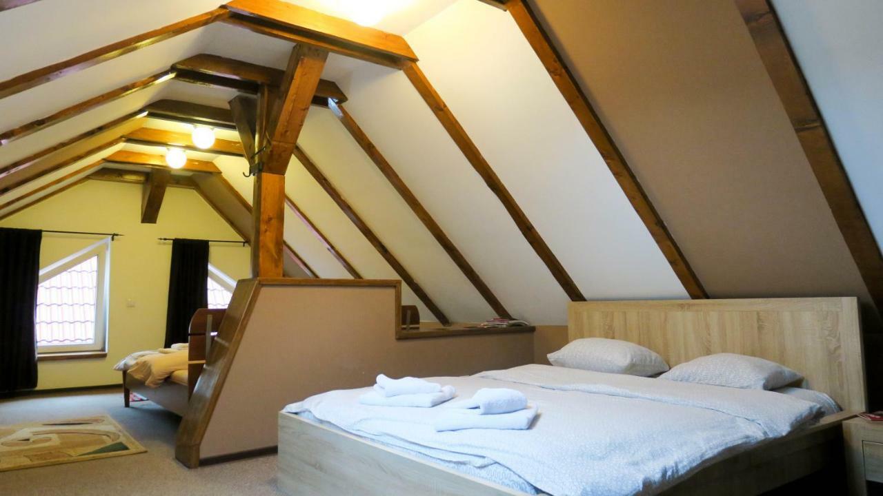 Pensiunea Pianino Brasov Bagian luar foto